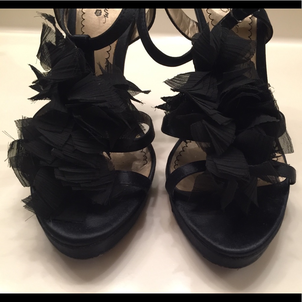 BP heels - Picture 3 of 8